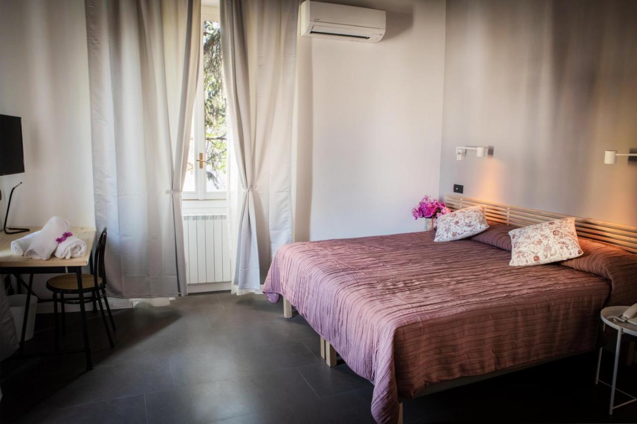 Hotel Milano Pool&Garden Salice Terme Buitenkant foto