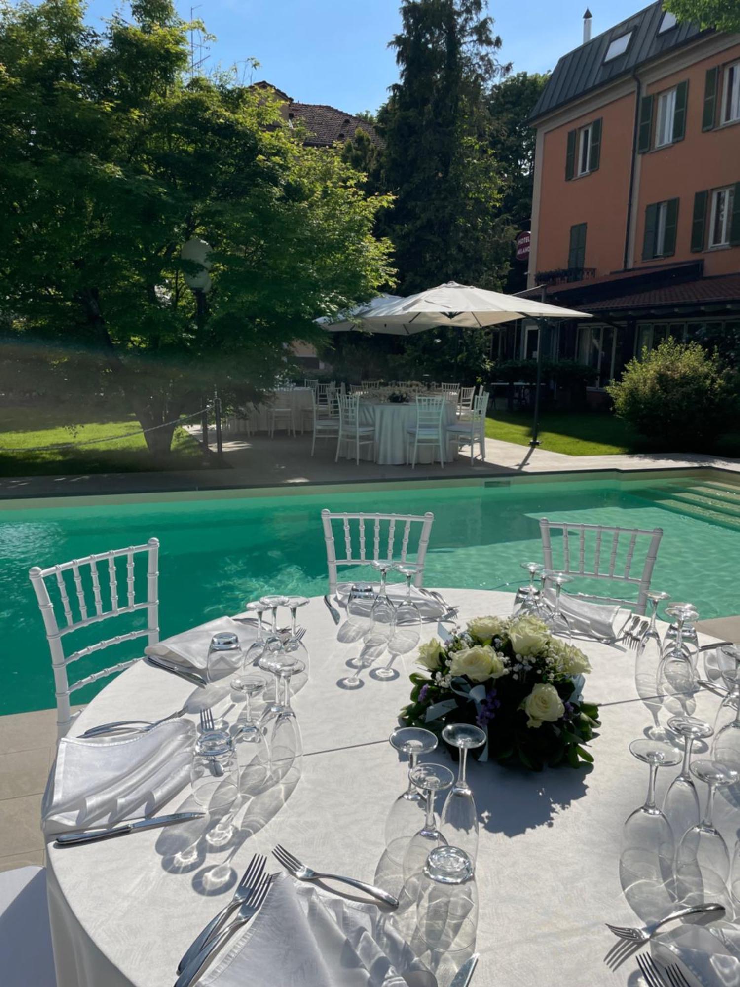 Hotel Milano Pool&Garden Salice Terme Buitenkant foto